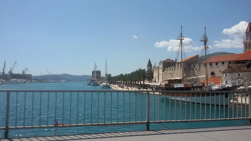 Apartments Maja Okrug Gornji Trogir Kroatië