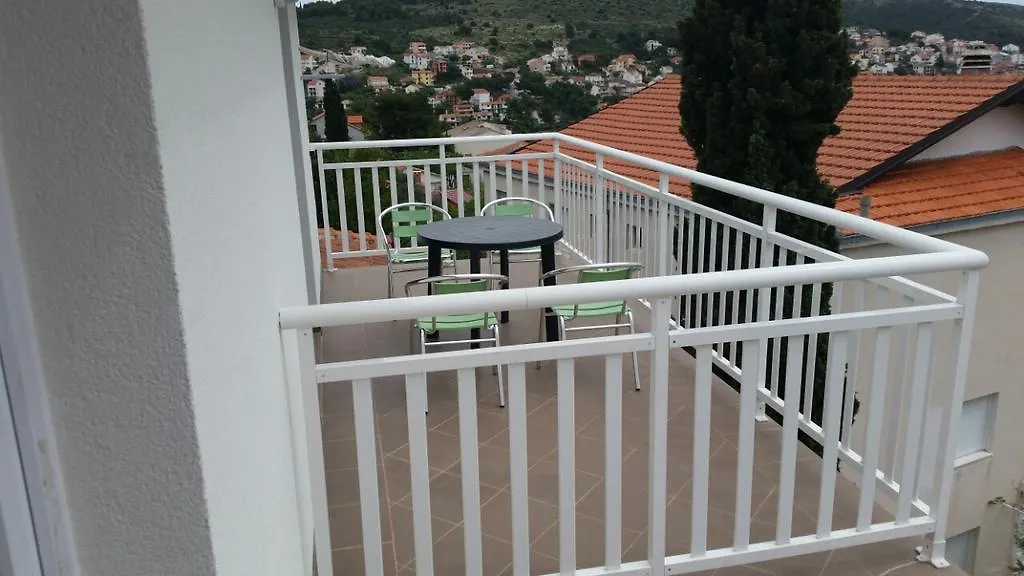 Apartments Maja Okrug Gornji Trogir
